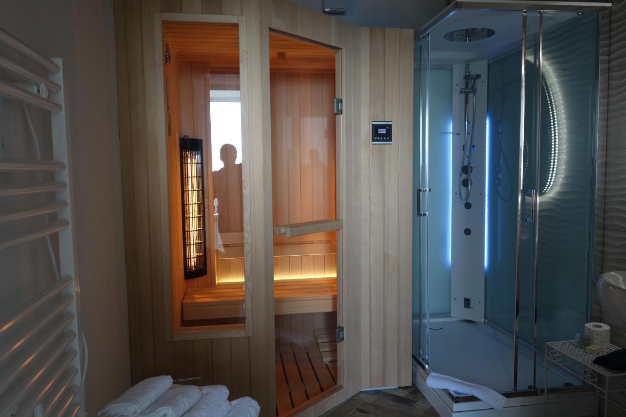 Holiday Homes - Mini Spa - 네미 외부 사진